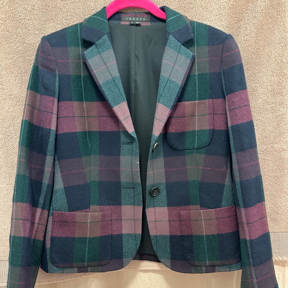 Adorable cropped wool blazer! Theory 2